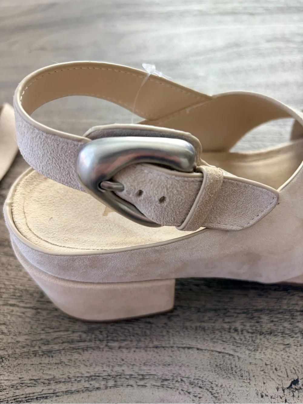 NWT Aerosoles Chrystie Suede Slingback Block Heel Sandals Size 8